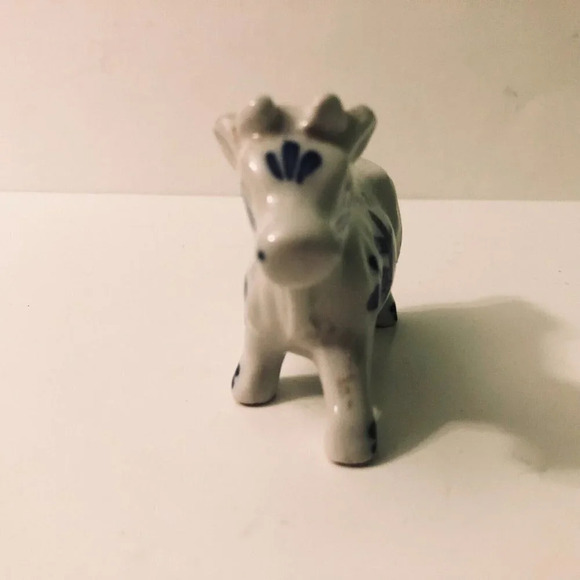 Vintage Hand Painted Delfts Blue  Cow Figurine Windmill 3.5 Inch Long - Picture 11 of 12